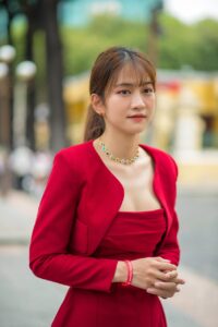 サプリの有名人愛用は宣伝の受け止め方にどのような影響を与えるのか？